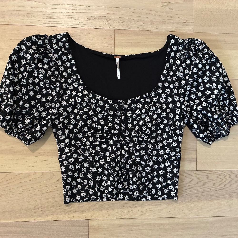 Free People Corseted with Buttons Balloon Sleeve Floral Crop Top